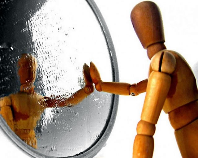 Refleksi, Upaya Melihat Diri