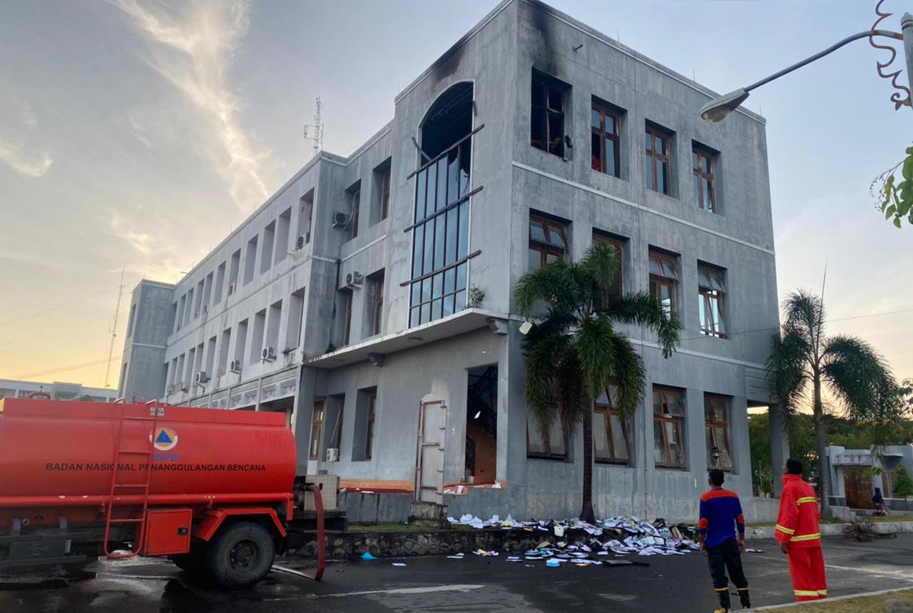 Oknum ASN Bakar Gedung Bappeda Bireuen