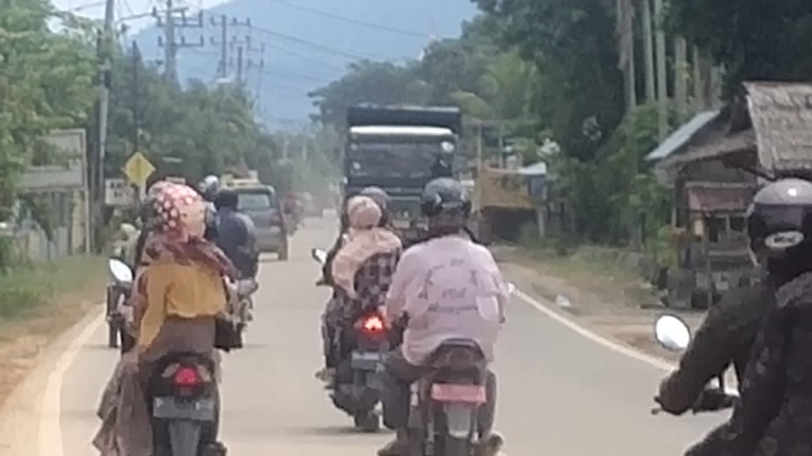 Ketua DPRK Abdya Minta PT. Wings Food Hentikan Aktivitas Truk Angkut Jika Tak Mampu Atasi Debu